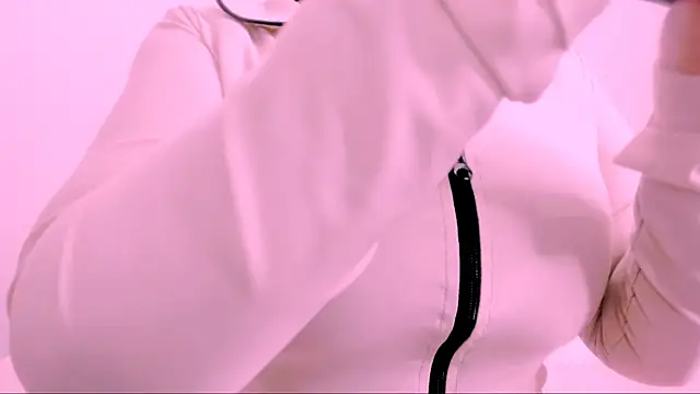 Snapshot of valeriasexxx chatting on 10/23/25, 01:15 valeriasexxx online show from 10/23/25, 01:15