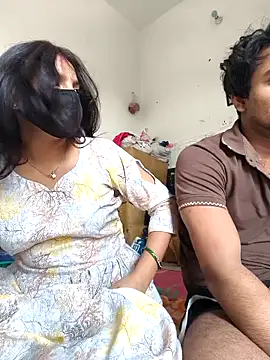 riya190 online show from 10/04/25, 08:38