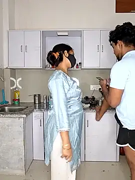 riya190 online show from 05/13/26, 05:31
