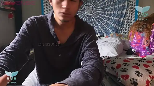 isissun03 online show from 11/27/25, 01:11