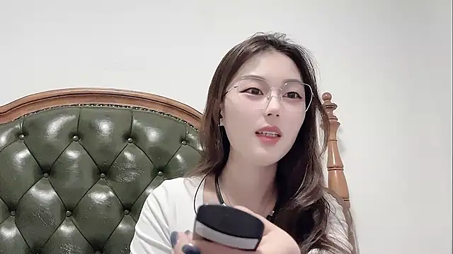 Sweet-Angel999 online show from 04/09/26, 03:07