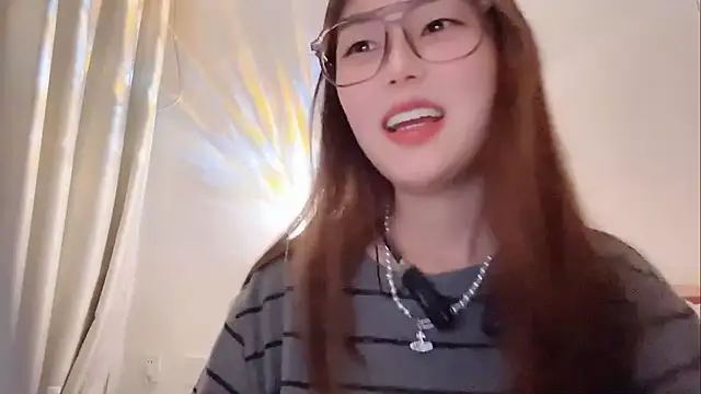 Sweet-Angel999 online show from 02/06/26, 03:30