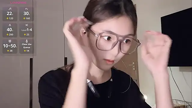 Snapshot of Sweet-Angel999 chatting on 09/18/25, 07:28 Sweet-Angel999 online show from 09/18/25, 07:28