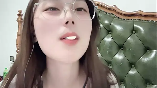 Sweet-Angel999 online show from 04/10/26, 03:52