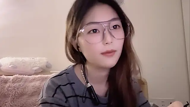 Sweet-Angel999 online show from 02/07/26, 03:42