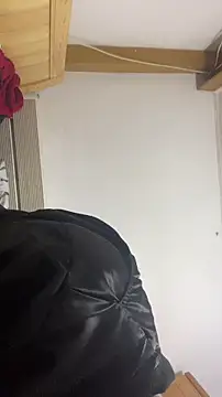 shuai321 online show from 01/10/25, 08:29