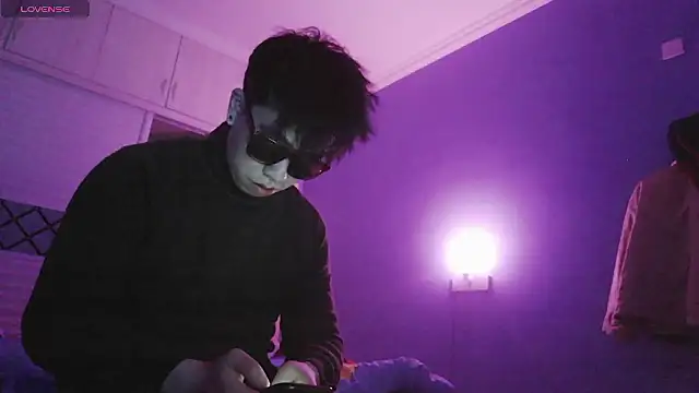 shuai321 online show from 01/17/26, 04:21