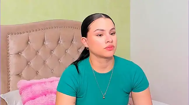 Luciluu20 online show from 03/01/25, 08:10