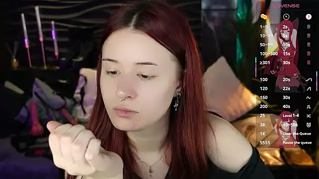 Lily Moonlight online show from 06/10/26, 07:31