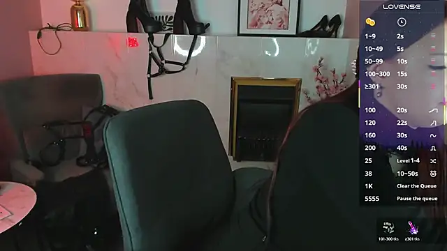 Lily Moonlight online show from 04/14/26, 02:22