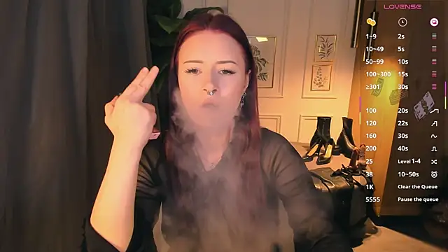 Lily Moonlight online show from 04/04/26, 02:23