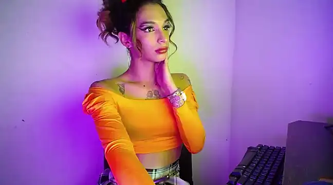 Snapshot of Dy_Hanna chatting on 02/21/25, 04:18 Dy Hanna online show from 02/21/25, 04:18