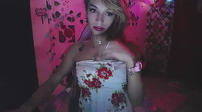 Snapshot of Dy_Hanna chatting on 02/06/25, 10:04 Dy Hanna online show from 02/06/25, 10:04