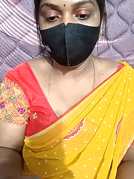 Snapshot of Renuma chatting on 03/23/26, 03:50 Renuma online show from 03/23/26, 03:50