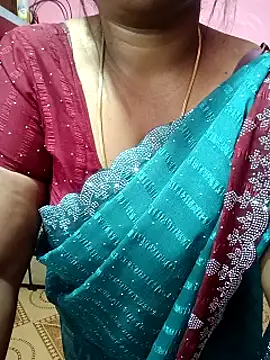 Snapshot of Renuma chatting on 03/27/26, 08:26 Renuma online show from 03/27/26, 08:26