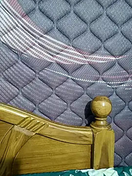 Snapshot of Renuma chatting on 02/25/26, 04:34 Renuma online show from 02/25/26, 04:34