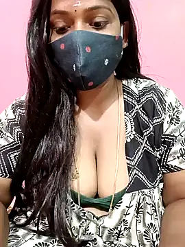 Snapshot of Renuma chatting on 01/18/25, 02:23 Renuma online show from 01/18/25, 02:23