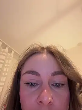 Joanachupa online show from 12/20/25, 09:06