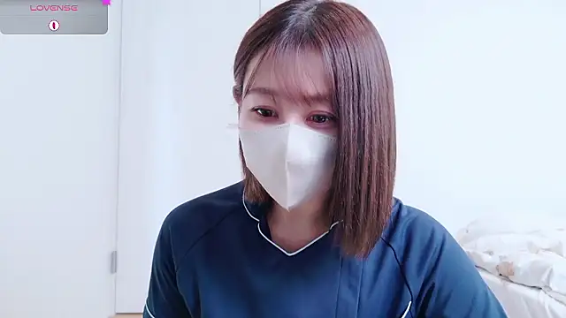 Mamu Mamu  online show from 11/17/25, 02:37