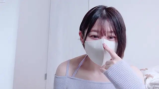 Mamu Mamu  online show from 04/18/26, 12:35