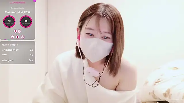 Mamu Mamu  online show from 11/13/25, 11:25