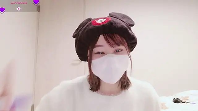 Mamu Mamu  online show from 02/15/26, 10:47