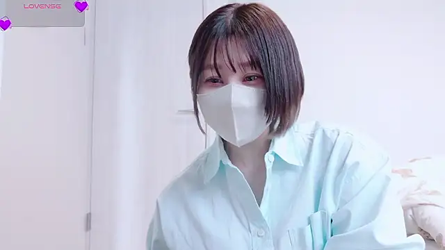 Mamu Mamu  online show from 04/17/26, 03:42