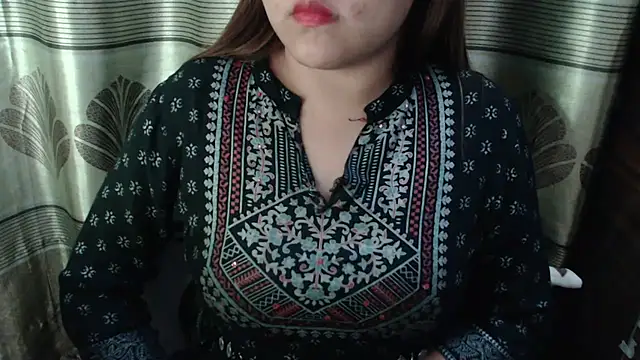 queen angelina online show from 03/19/26, 08:09