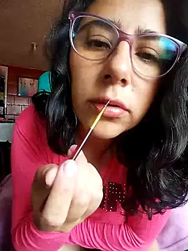 Im Alma  online show from 05/11/26, 04:04