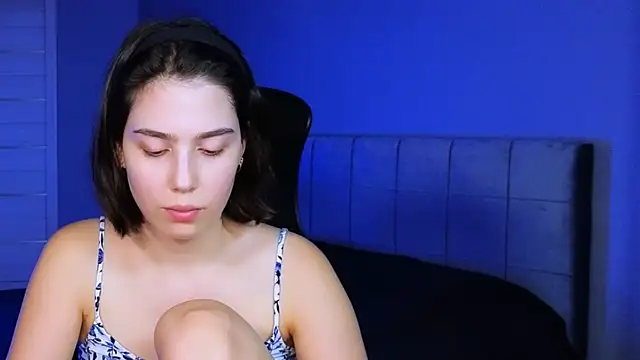 Stacy Gonzales  online show from 09/17/25, 11:34