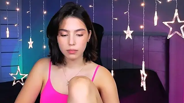 Stacy Gonzales  online show from 10/07/25, 01:45