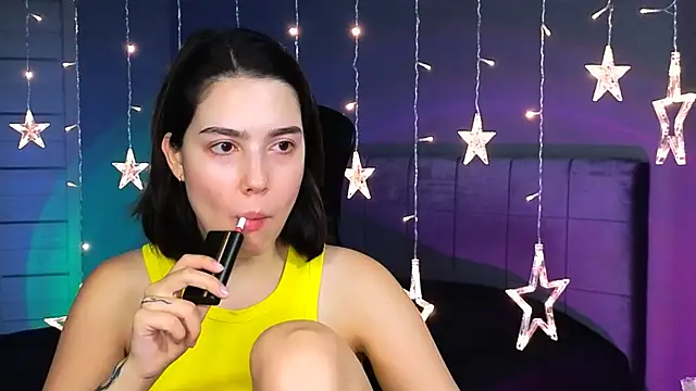Stacy Gonzales  online show from 10/19/25, 06:49