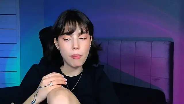 Stacy Gonzales  online show from 12/22/25, 11:54