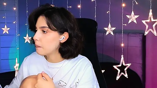Stacy Gonzales  online show from 09/30/25, 11:49