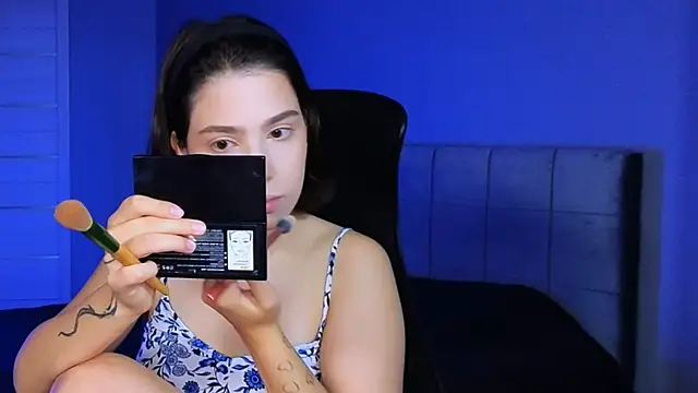 Stacy Gonzales  online show from 09/18/25, 06:05