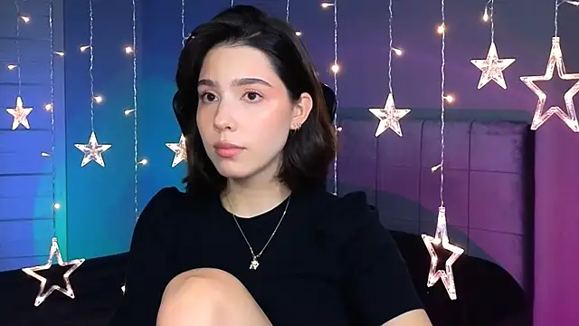 Stacy Gonzales  online show from 10/10/25, 08:37