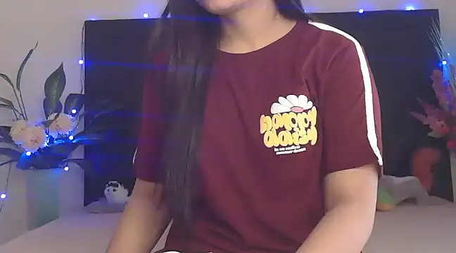 Snapshot of WildRuhi20 chatting on 03/20/25, 10:10 WildRuhi20 online show from 03/20/25, 10:10