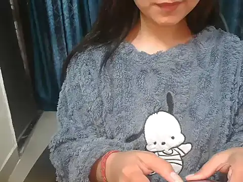 WildRuhi20 online show from 12/23/25, 08:57