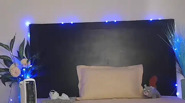 Snapshot of WildRuhi20 chatting on 02/06/25, 06:40 WildRuhi20 online show from 02/06/25, 06:40