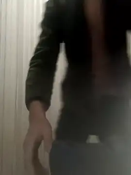 Snapshot of Nik888Nik888 chatting on 01/14/26, 05:11 Nik888Nik888 online show from 01/14/26, 05:11