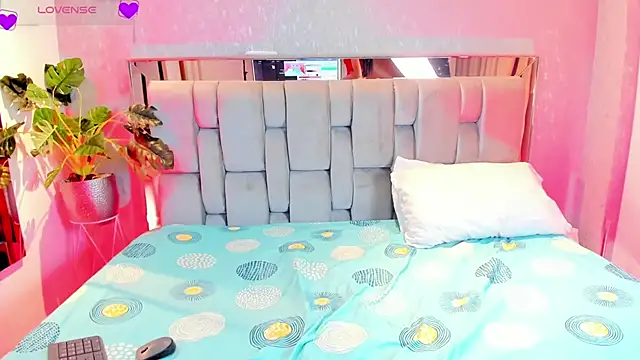 RoseTaylor   online show from 03/27/26, 05:27