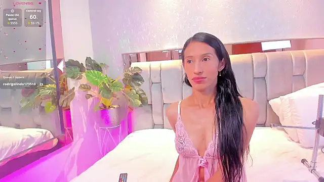 RoseTaylor   online show from 11/19/25, 05:07