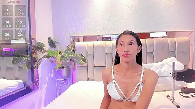 RoseTaylor   online show from 11/25/25, 05:08