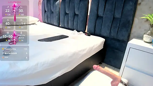 RoseTaylor   online show from 02/08/25, 09:03