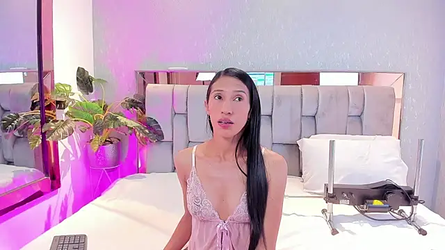 RoseTaylor   online show from 12/21/25, 05:09