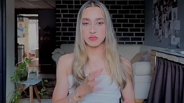 Goddivaa online show from 04/14/26, 09:31