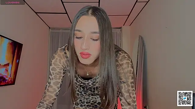 Snapshot of Goddivaa chatting on 12/04/25, 05:28 Goddivaa online show from 12/04/25, 05:28