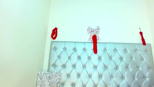 JessicaRabbit04 online show from 11/26/25, 03:28