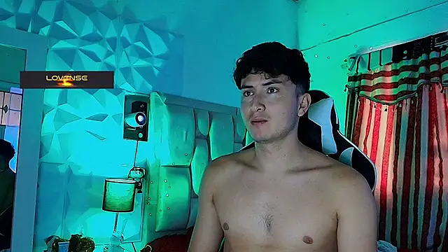 santyago taylor online show from 03/08/25, 07:31