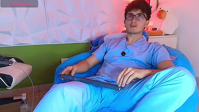 santyago taylor online show from 09/12/25, 06:40